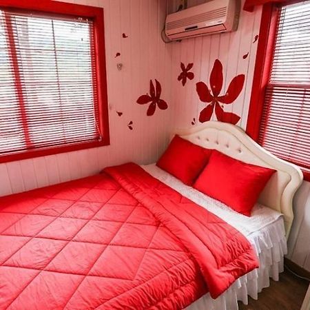 Hoengseong Pine Bell Pension Екстер'єр фото