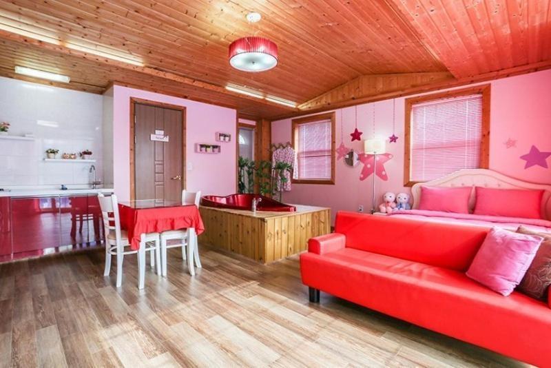 Hoengseong Pine Bell Pension Екстер'єр фото